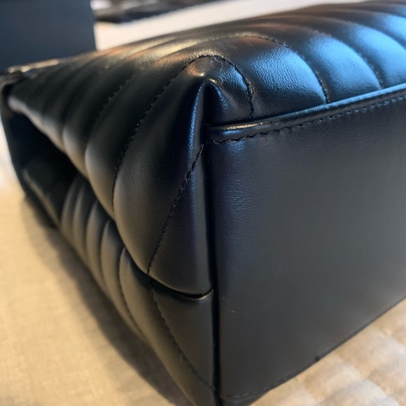 YSL Saint Laurent LouLou Medium in Quilted “Y” Leather - Picture 8 of 15
